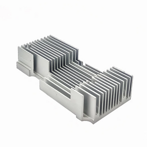 Pièces de forage d'usinage CNC Profil de dissipateur de chaleur en aluminium brossé anodisé