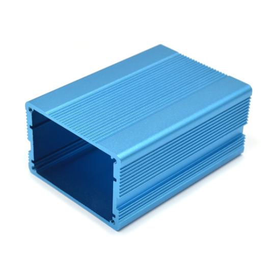 Bleu en aluminium adapté aux besoins du client de clôture d'extrusion de profil anodisé avec des panneaux